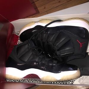 Air Jordan 11 “72-10” (Rare)